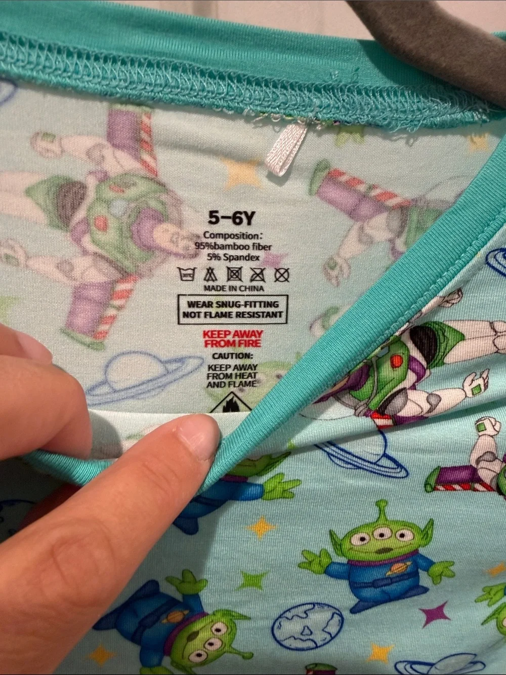 Kids bamboo Buzz LightYear Print Pajama Set size 5-6 NEW